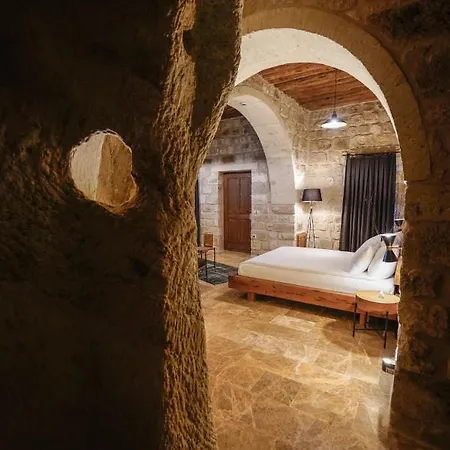 Solem Cave Hotel *