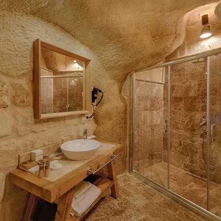 Solem Cave Hotel *